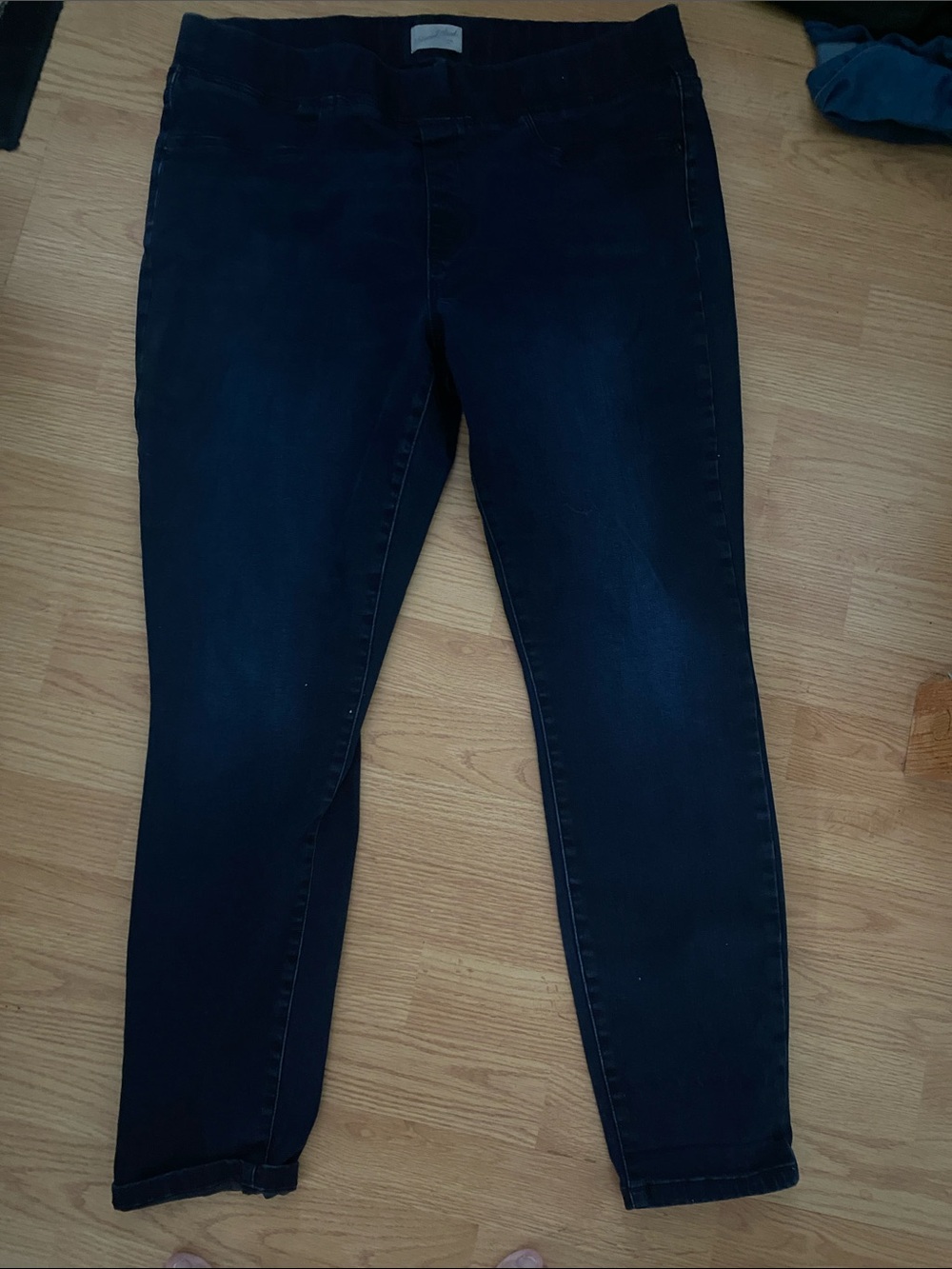 Preowned Women's Dark Blue Stretch pull on Jeans 16/33R excellent